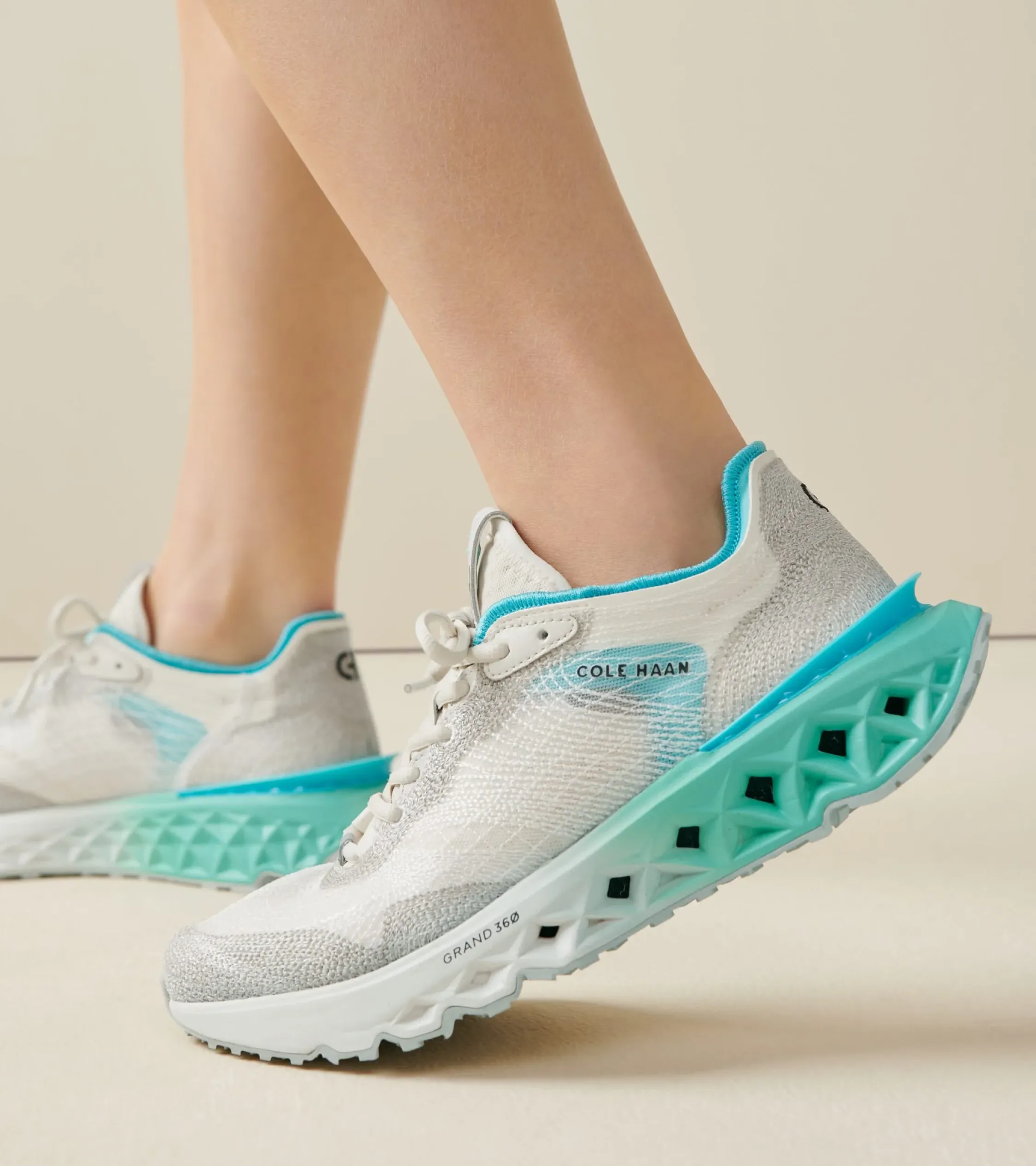 Zapatilla Moderna de Correr de Mujer | Women's 5.ZERØGRAND Embrostitch^Cole Haan Online